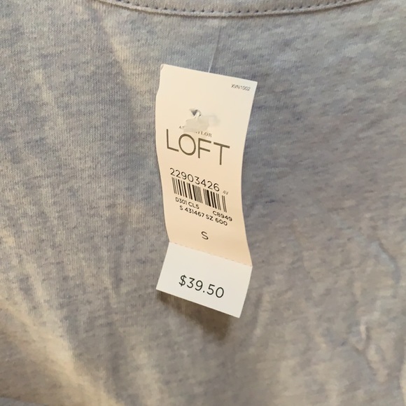 LOFT T-shirt - Picture 3 of 4